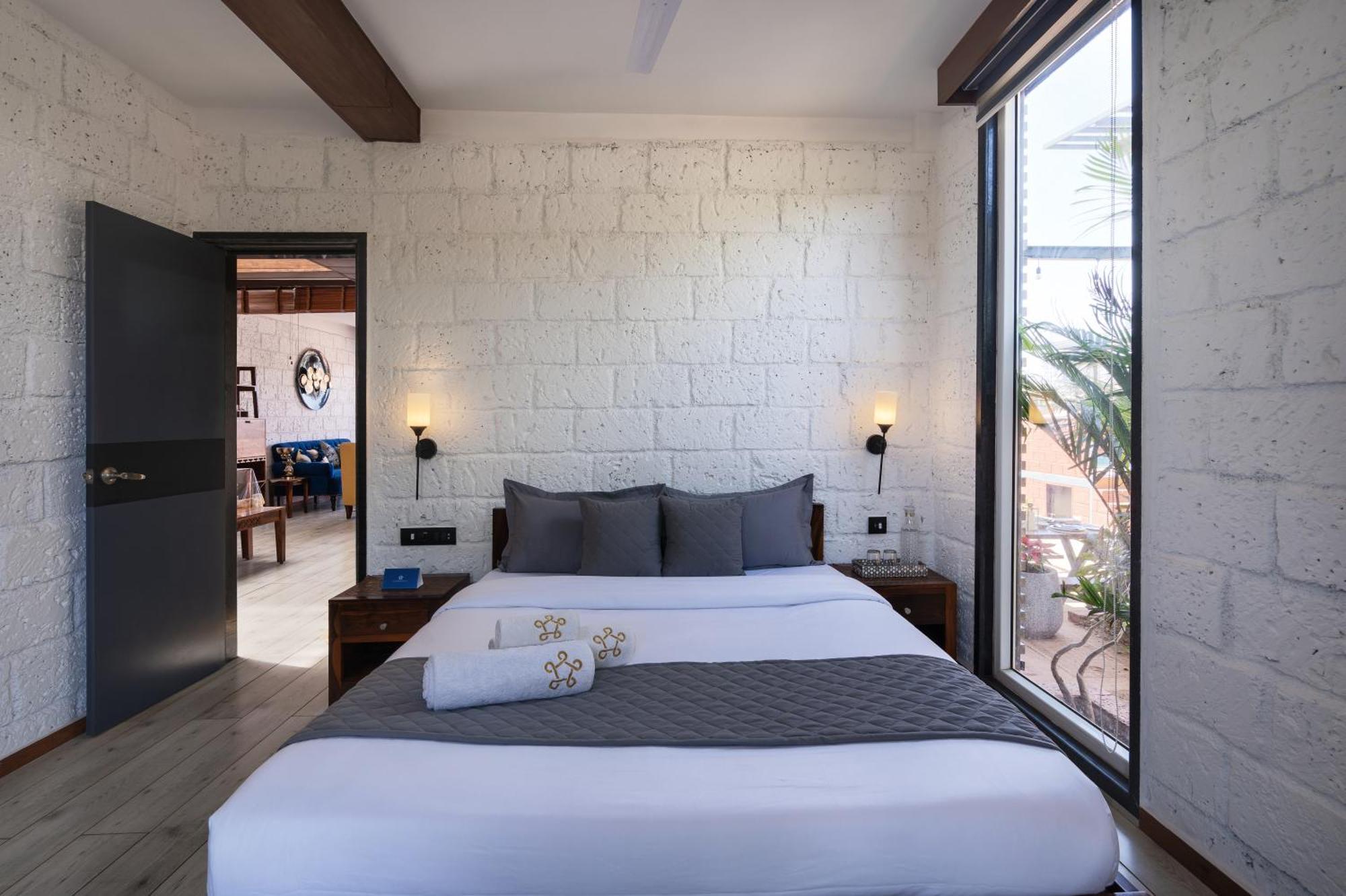 Saffronstays Calvin - 3 Bedroom Pool Villa In Lonavala Exterior photo